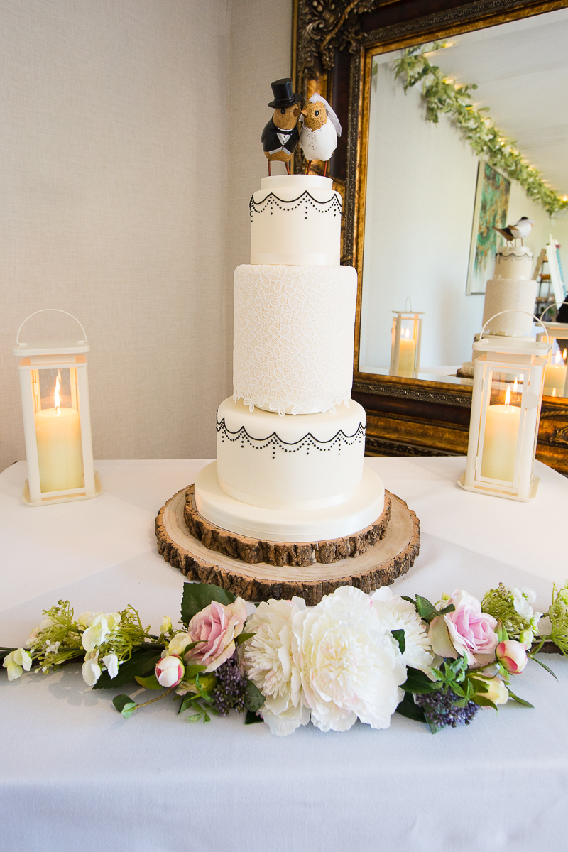 Wedding cake by dream cake designs
