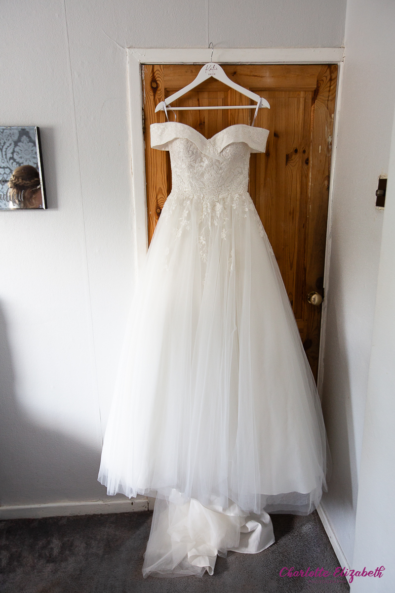 Bridal preparations by Charlotte Elizabeth natural wedding Photography