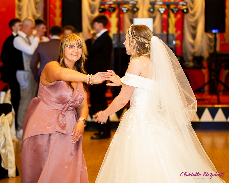Guests dancing at The Earl of Doncaster wedding photographer