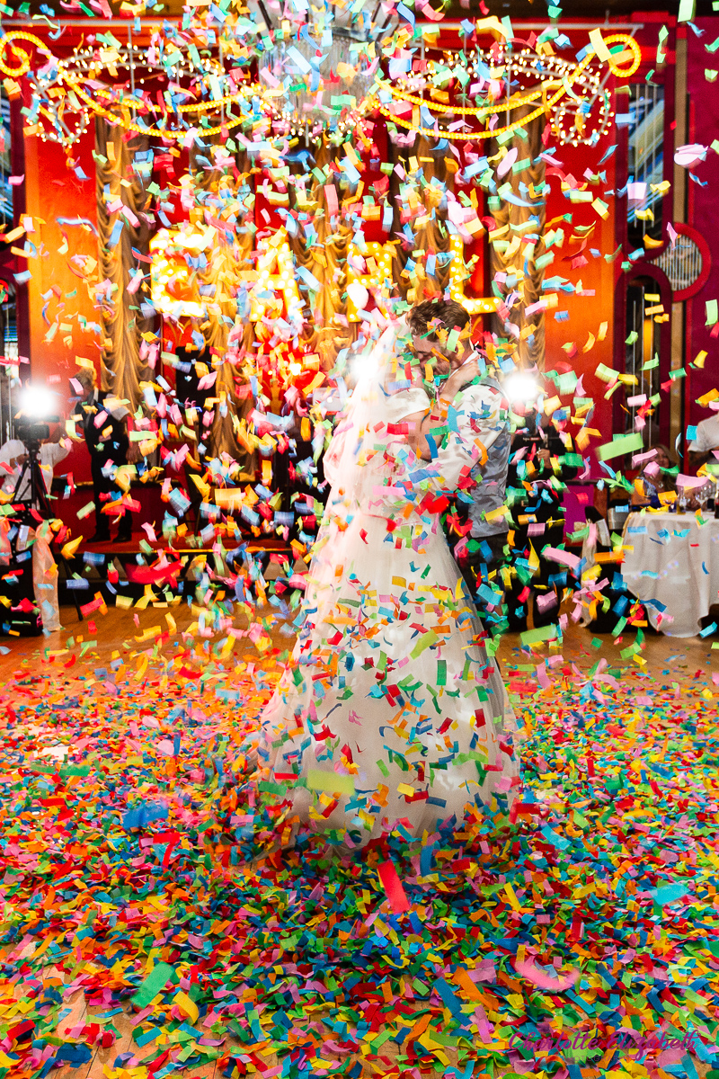 The first dance with confetti cannons at The Earl of Doncaster wedding photographer