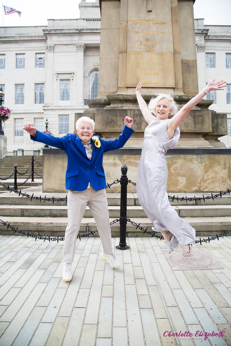 Natural wedding photography in Barnsley registry office wedding